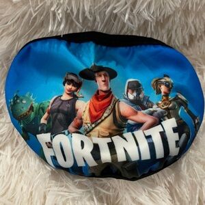 6/$20 New kid’s Fortnite face mask